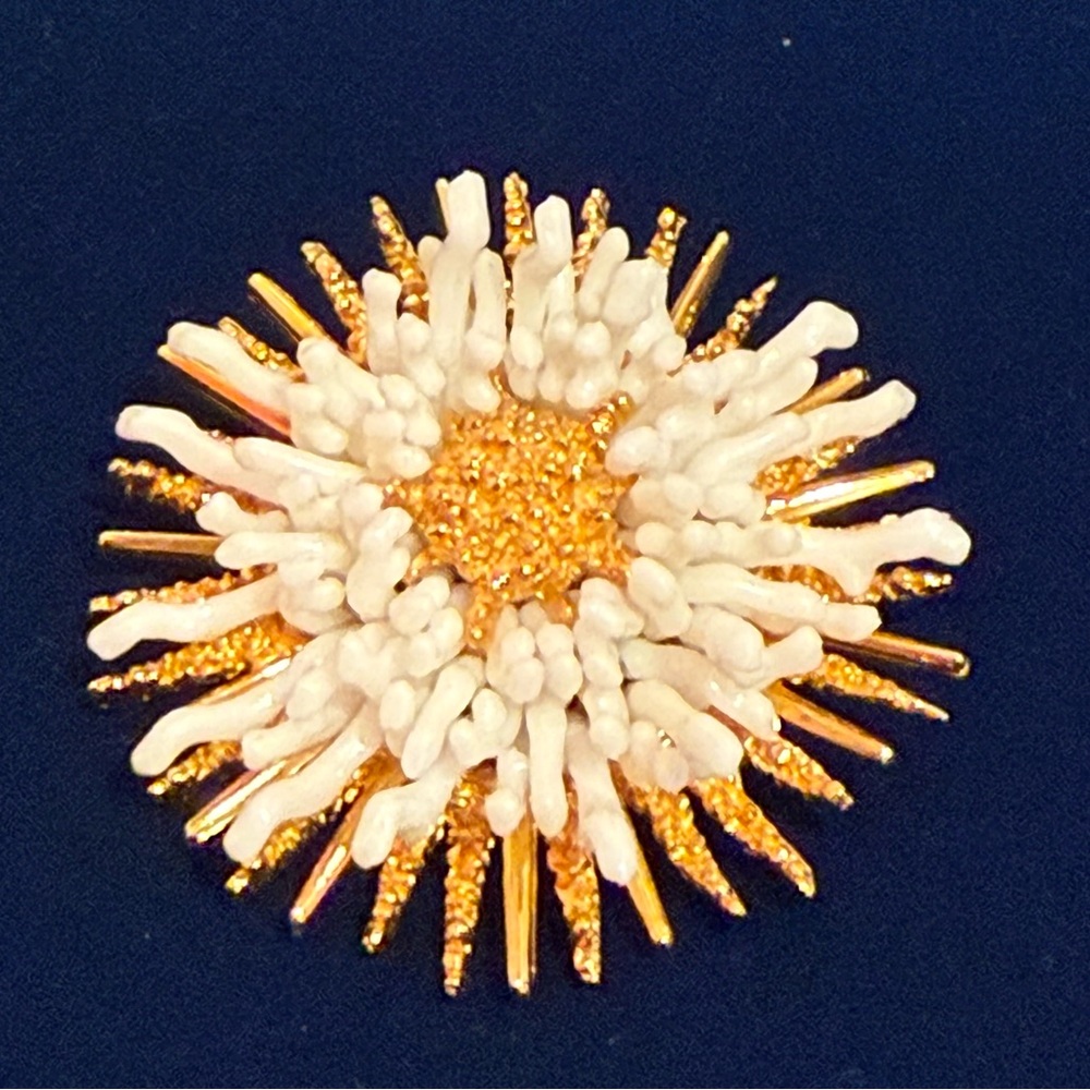 Marcel Boucher Faux Coral Branch & Gold Tone Starburst Brooch VINTAGE RARE FIND!